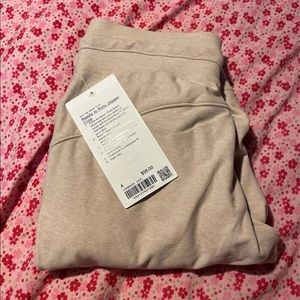 lululemon Ready to Rulu Jogger Crop NWT Size 4